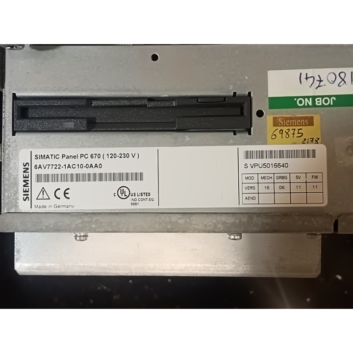 SIEMENS SIMATIC PC 670 STANDARD 12 TFT 6AV7722-1AC10-0AA0