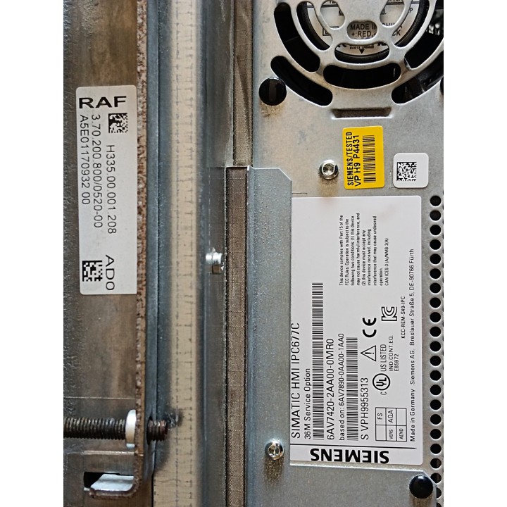 SIMATIC HMI IPC677C 6AV7420-2AA00-0MR0